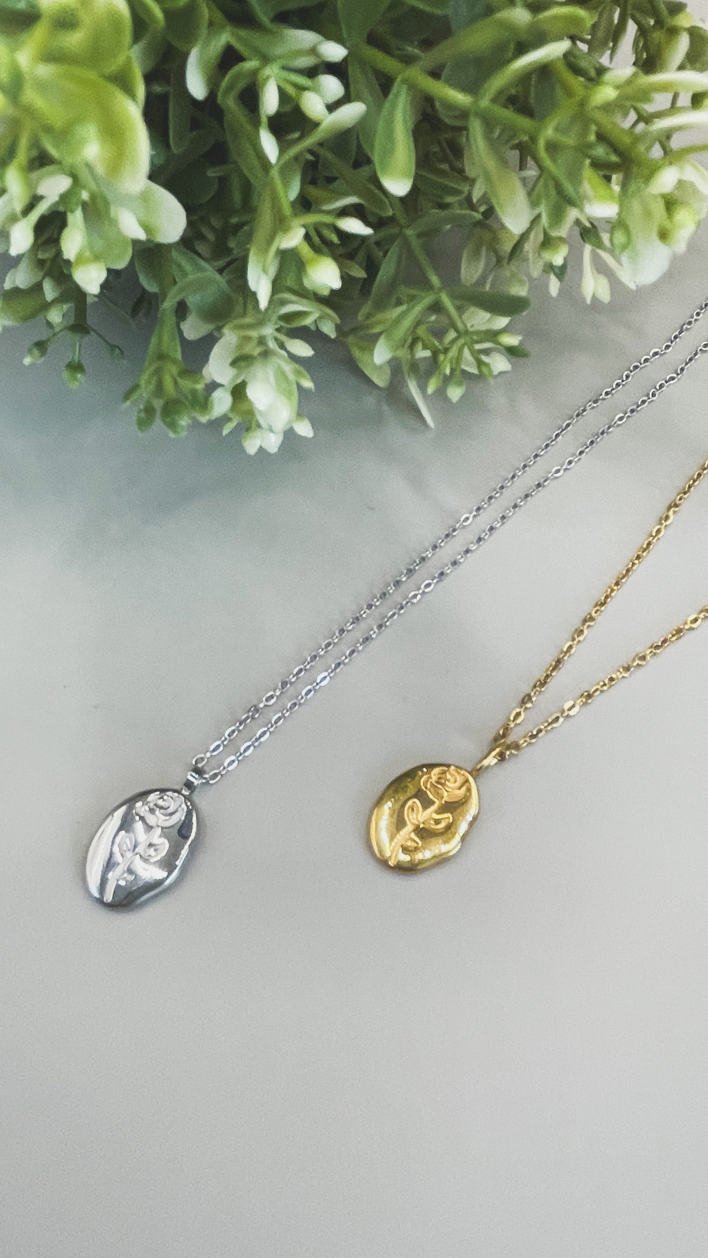 Belle| Rose Pendant Necklace