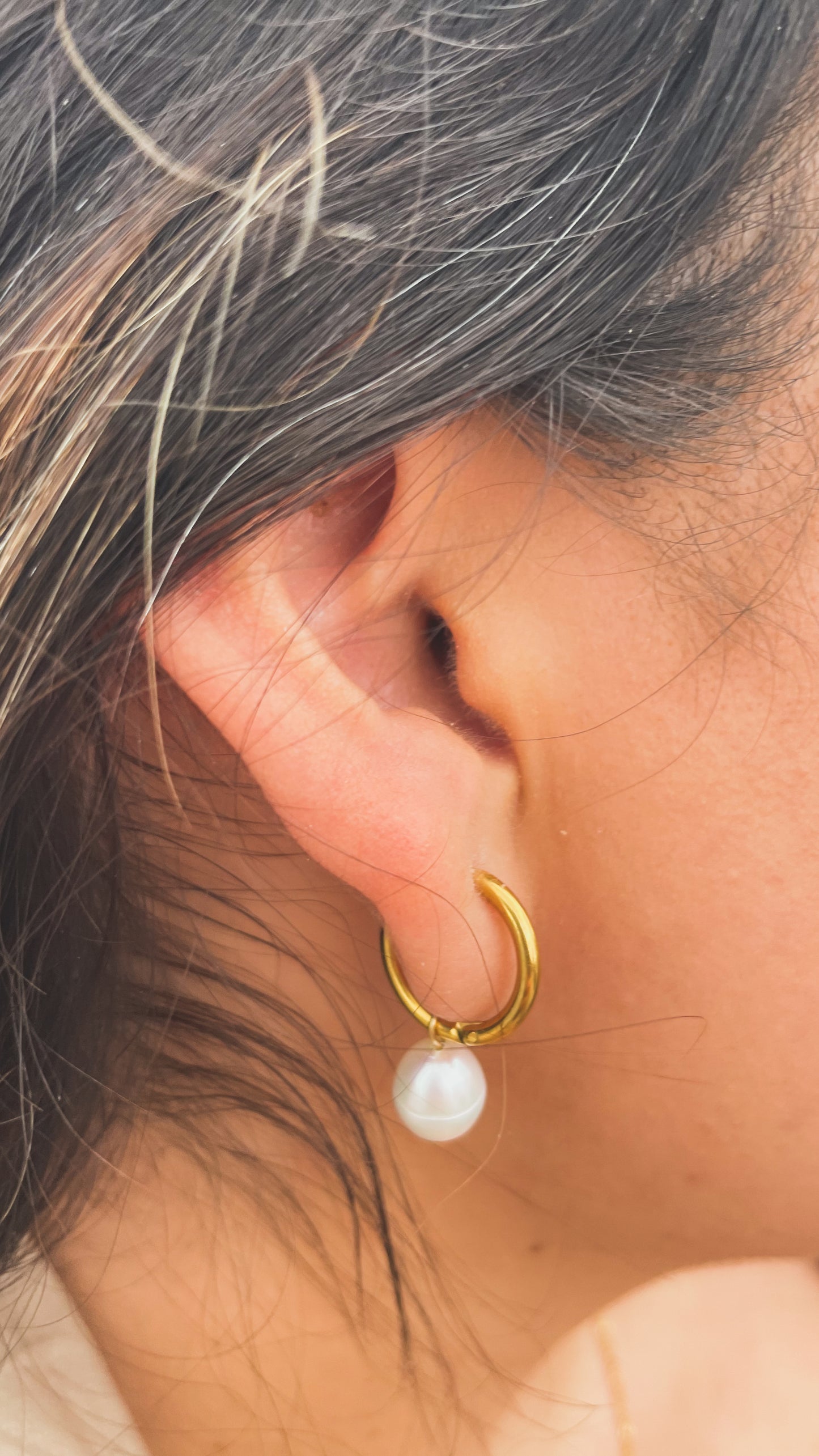 Rae | Fresh Water Pearl pendanat Earrings