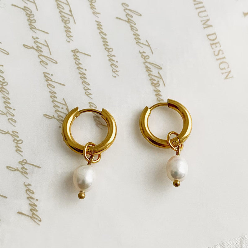 Rae | Fresh Water Pearl pendanat Earrings