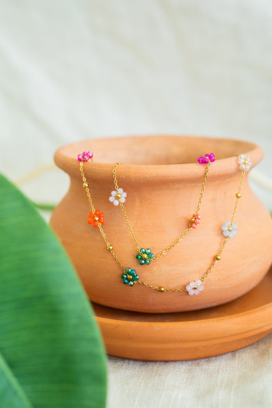 Coral | Beaded Flower Necklace