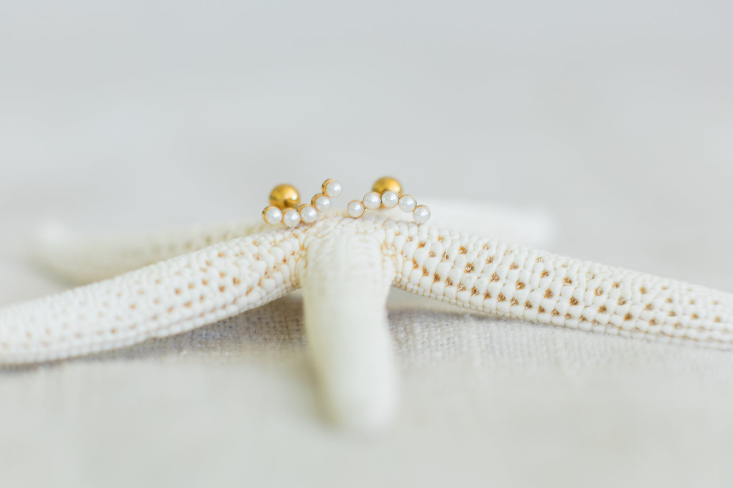 Serena | Pearl Screwback Earrings