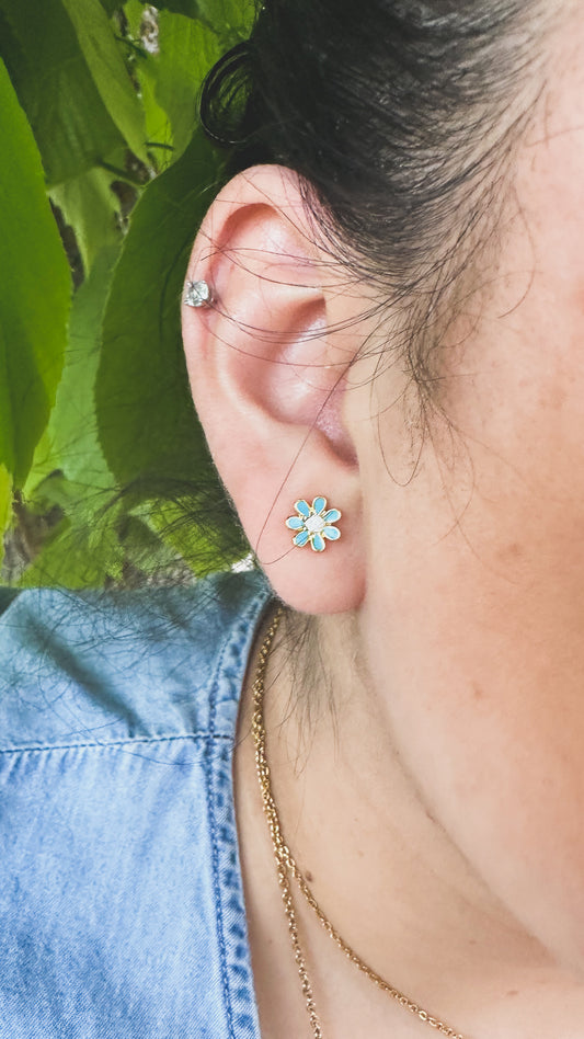 Avery | Flower Screw Back Stud Earrings