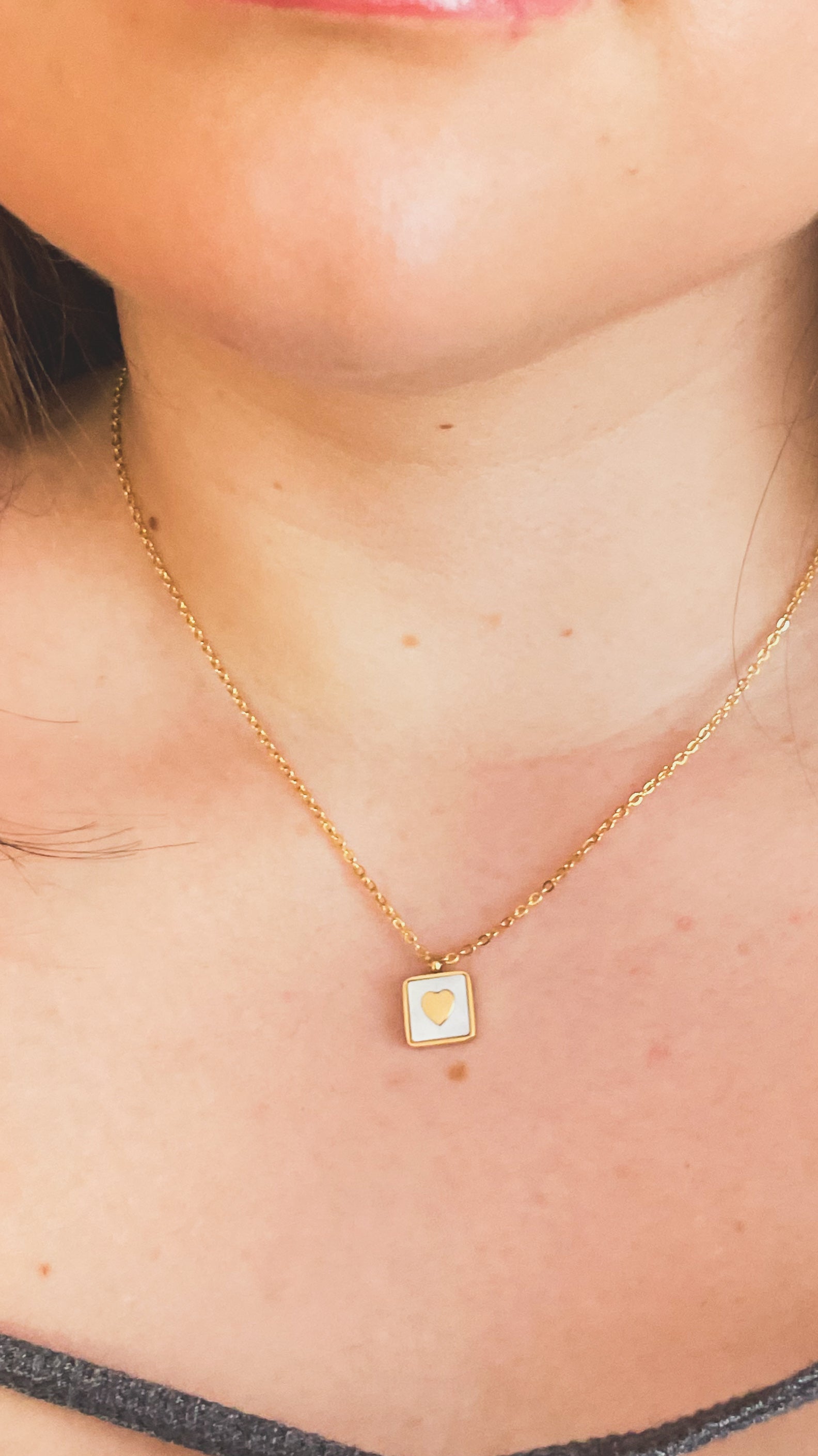 Lover | White Shell Heart Pendant Necklace