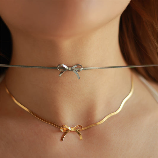 Dove | Bow Herringbone Chain Choker